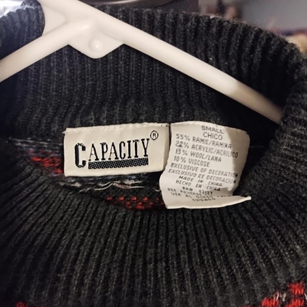 Chic Black and Red Patterned Sweater - image 4